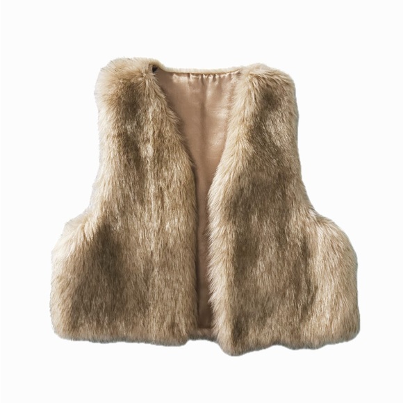 Jackets & Blazers - Vintage soft faux fur vest 
Perfect for fall layering
Still in great condition